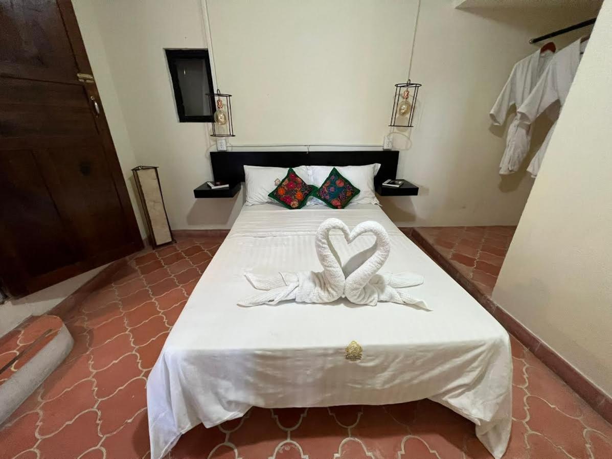 Aparthotel Sarita Centro Historico Sma Альенде Экстерьер фото
