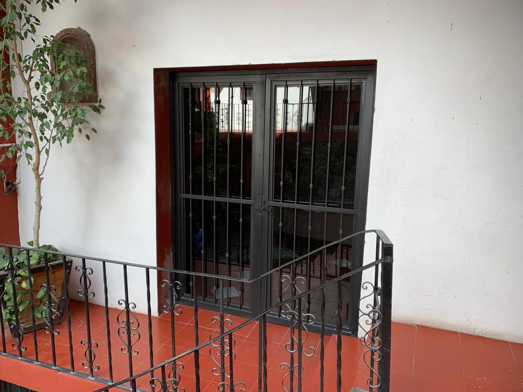 Aparthotel Sarita Centro Historico Sma Альенде Экстерьер фото