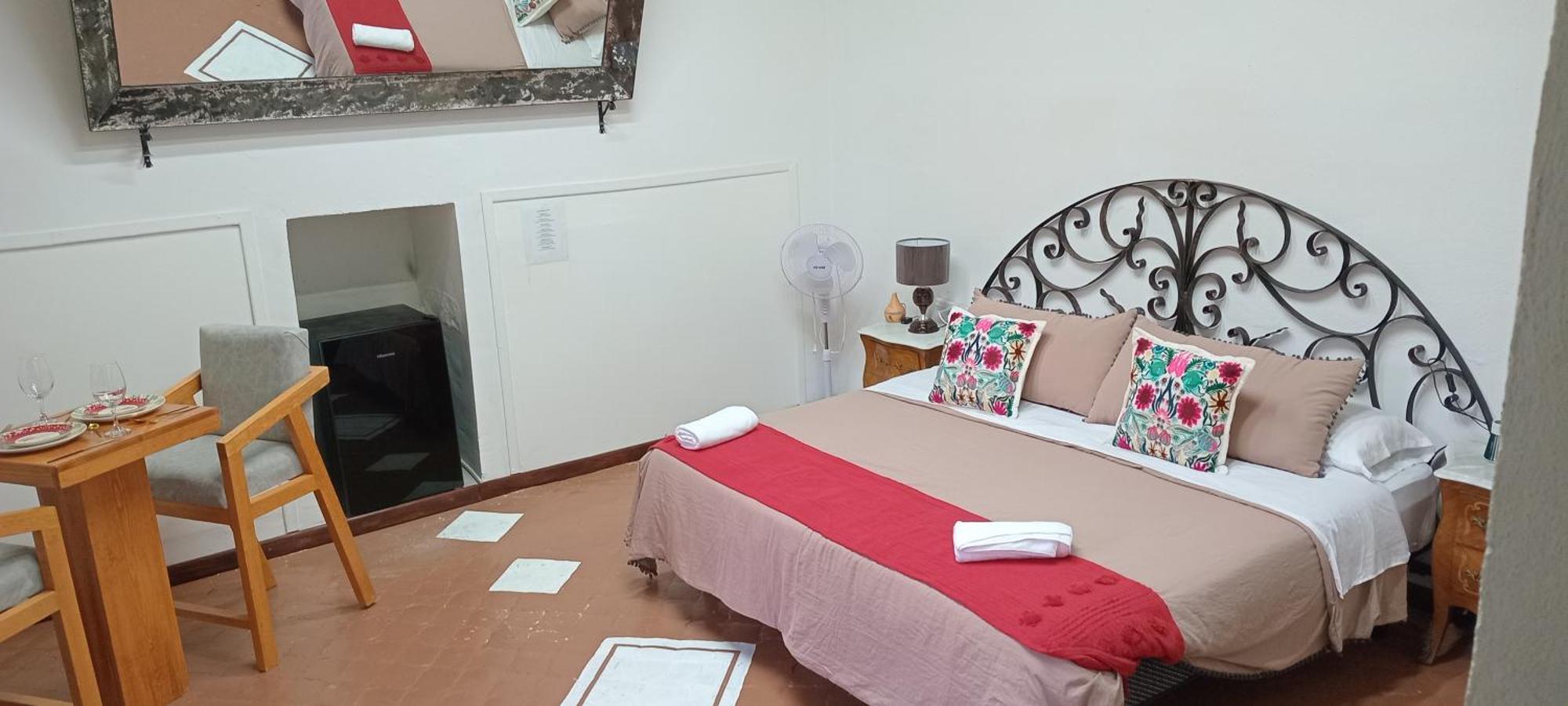 Aparthotel Sarita Centro Historico Sma Альенде Экстерьер фото